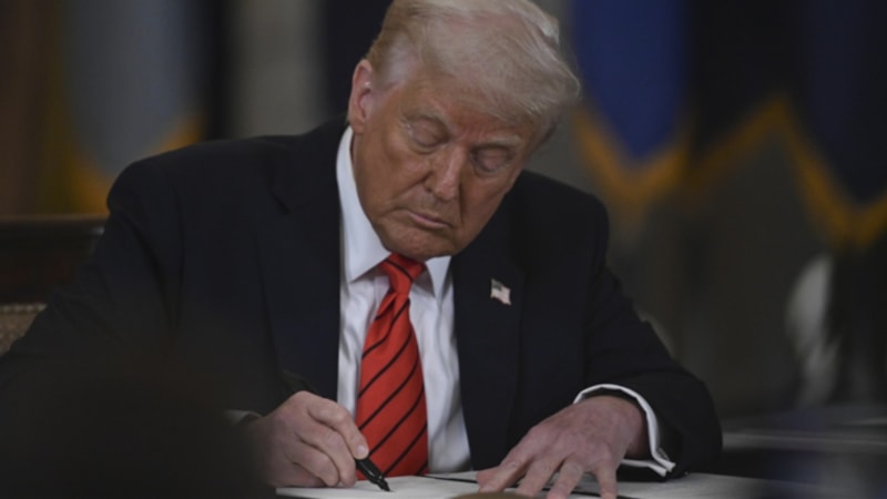 Donald Trump, duş başlıklarındaki tazyik sınırlamasını kaldırdı