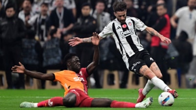 Ayın golü seçilmişti: Rafa Silva'ya Davinson Sanchez hediyesi