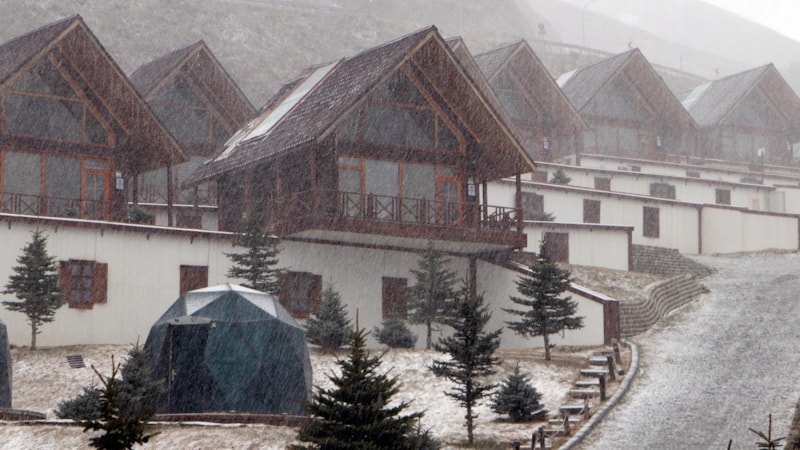 Erzurum'da kar yağışı etkili oluyor