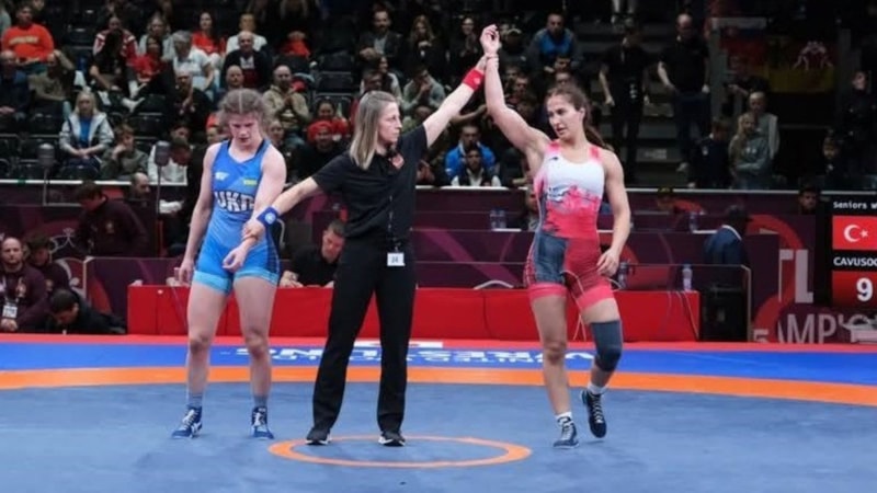 Büyük Kadınlar Avrupa Güreş Şampiyonası'nda ilk gün 4 madalya