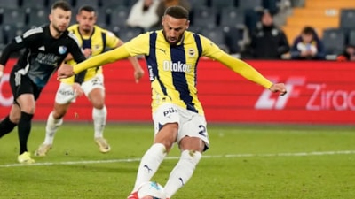 Japonya'ya transferi iptal olmuştu: Fenerbahçe'de Cenk Tosun'la ilgili olay iddia