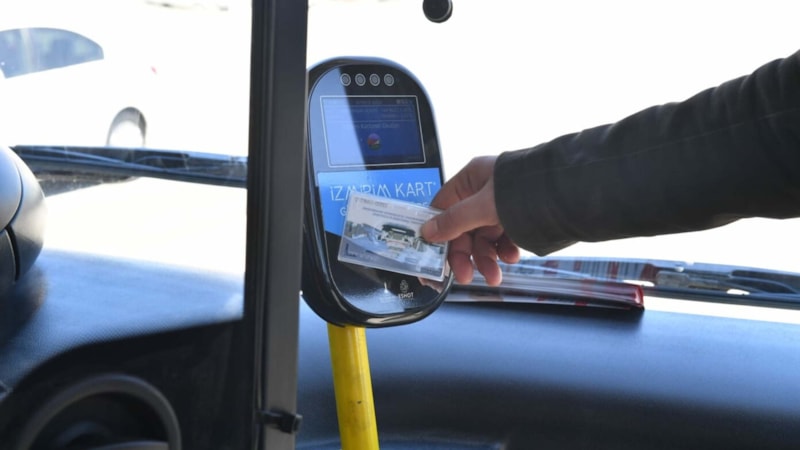 İzmir'de toplu ulaşıma zam: Tam tarife 25 lira oldu