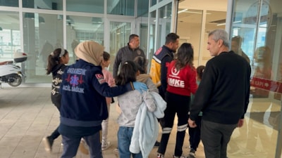 Adıyaman'da 15 öğrenci yedikleri şekerden zehirlendi