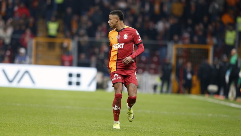 Ismail Jakobs, 14 maç sonra oynadı