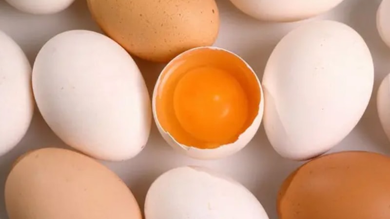 Kabuğuna bakan anlıyor! Yumurtaların bayat olup olmadığını anlamak meğer bu kadar basitmiş