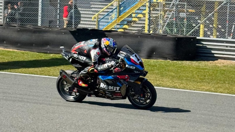 Toprak Razgatlıoğlu, Superbike Hollanda ayağının birinci yarışını 4. bitirdi