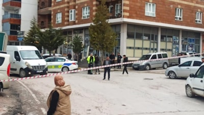 Bitlis'te temel kazısı sırasında doğalgaz borusu delindi