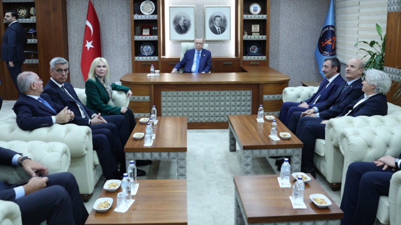 Cumhurbaşkanı Erdoğan, Akdeniz Üniversitesi'ni ziyaret etti