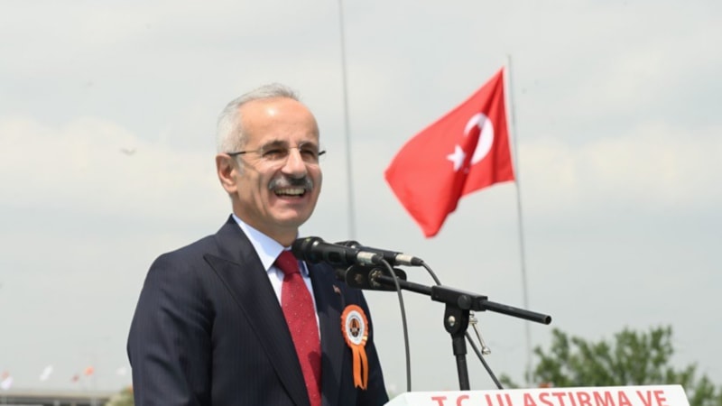Abdulkadir Uraloğlu: İstanbul Havalimanı’nda üçlü pist operasyonu başlıyor