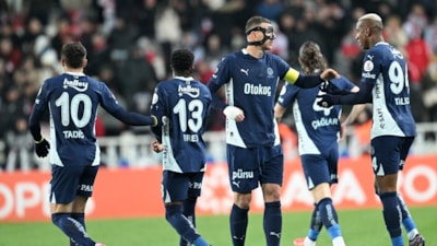 Fenerbahçe, Sivasspor'a 3 attı