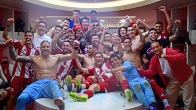 Olympiakos, AEK Atina'yı yenerek şampiyon oldu