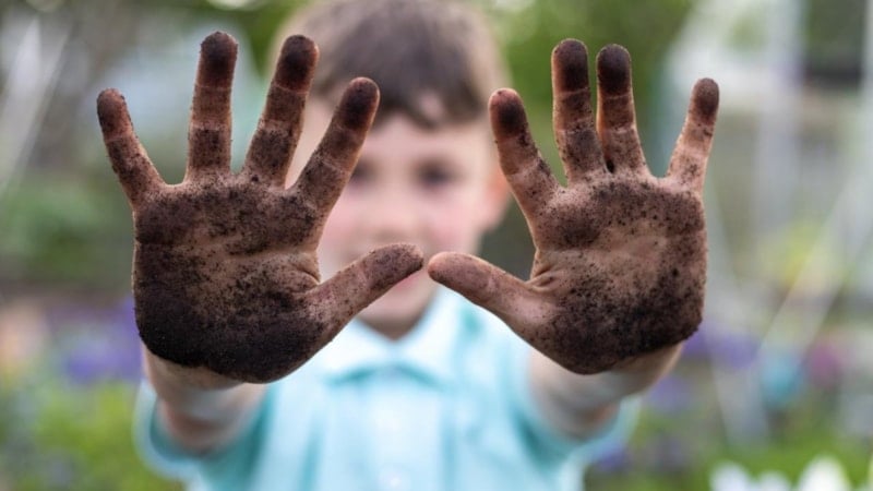 Doğada vakit geçiren çocuklar daha dirençli oluyor