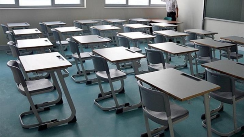 İstanbul Valiliği: Tek bir öğretmen açığa alınmamıştır