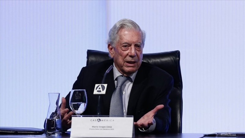Edebiyat dünyasının büyük kaybı: Yazar Mario Vargas Llosa hayatını kaybetti
