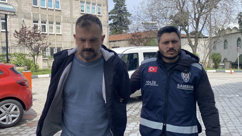 Samsun'da çağırdığı çilingir evini soydu