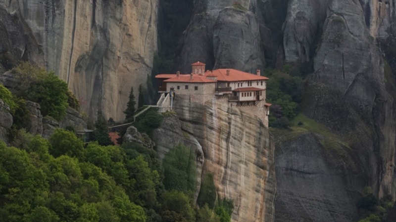Yunanistan'ın Meteora manastırları doğa tutkunlarının ilgi odağı