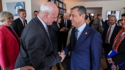 Özgür Özel AB üyesi ülkelerin büyükelçileriyle görüştü