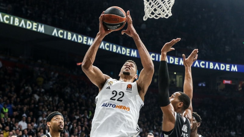 EuroLeague'de mart-nisan aylarının MVP'si Walter Tavares