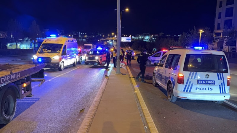 İstanbul'da yolun karşısına geçerken aracın çarptığı çocuk hayatını kaybetti