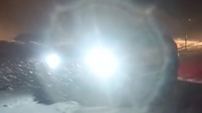 Hakkari’de tipide araçlar yolda mahsur kaldı