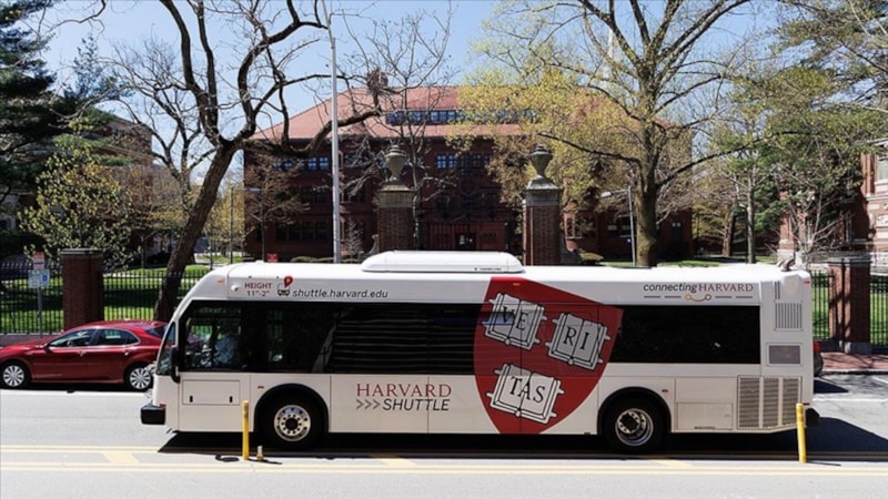 Trump, taleplerine uymayan Harvard Üniversitesi'ne fonu dondurdu