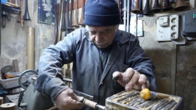 Tanesi servet değerinde! Günde 10 tane yapıyor, siparişlere yetişemiyor