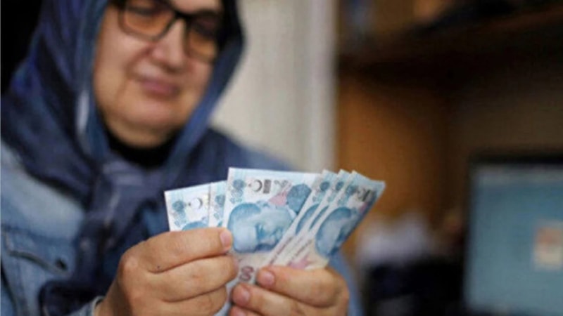 2025'te ev hanımlarına emeklilik şansı: Son durum ortaya çıktı! İşte gündemdeki şartlar...