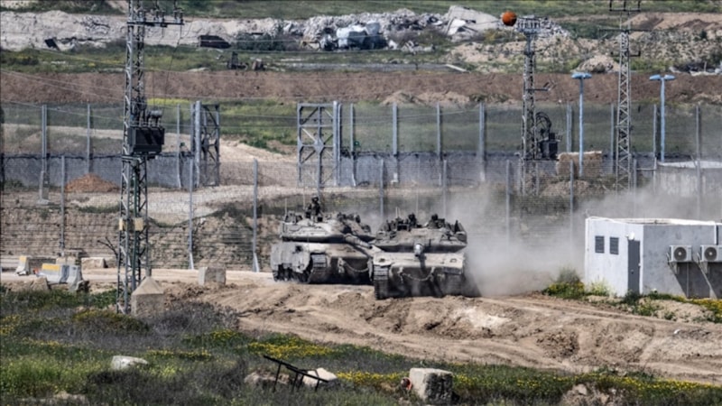 İsrail, cephede yedek askerlerin yerine düzenli birlikleri görevlendirecek