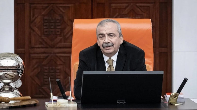 Sırrı Süreyya Önder öldü mü, yaşıyor mu? Aort damarı yırtıldı! İşte son durumu...