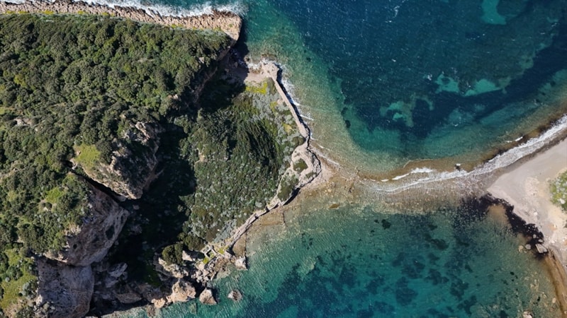 İzmir'deki Çıfıt Adası'na yürünerek ulaşılıyor