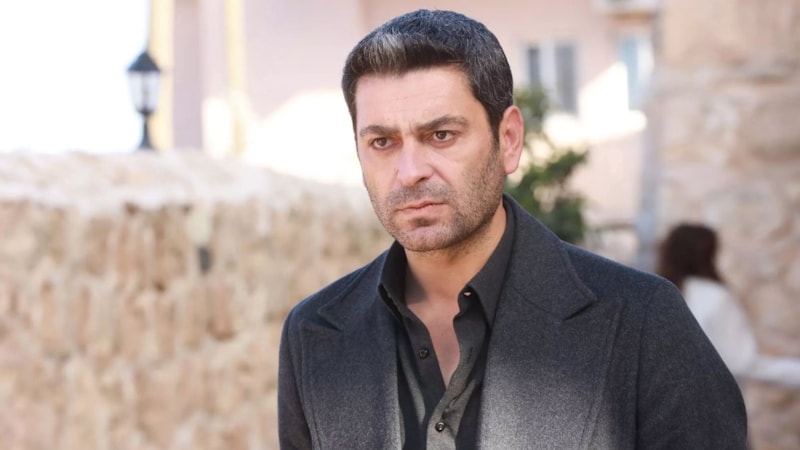 Uzak Şehir'in Cihan'ı Ozan Akbaba'nın eşi mesleğiyle şaşırttı