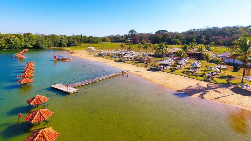 Popüler tatil köyü kapatıldı! Misafirler ansızın saldırıya uğradı