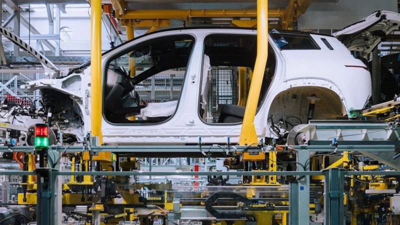 Ünlü otomobil devi iflas bayrağını çekti: O modeller tarihe karışıyor