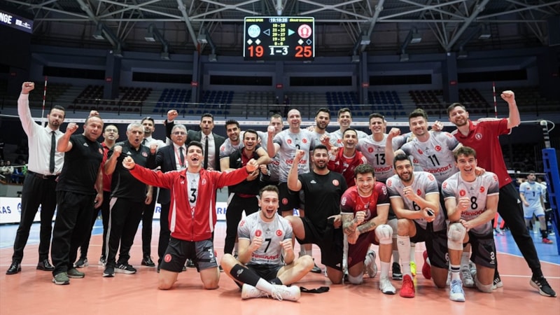 Arkas Spor'u yenen Ziraat Bankkart finale çıktı