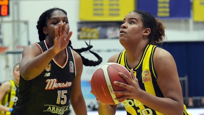 Fenerbahçe, ÇBK Mersin'i mağlup etti