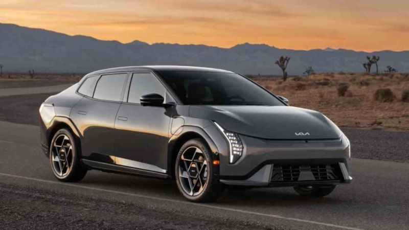 Kia, tamamen elektrikli ilk sedan modeli EV4’ü tanıttı