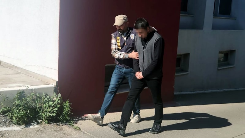 Adana'da ABD'de çökertilen pedofil çetesinin lideri olduğu iddia edilen şahıs yakalandı