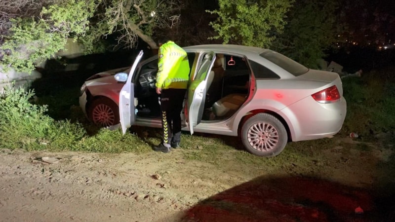 Bursa'da polisten kaçarken kaza yaptı