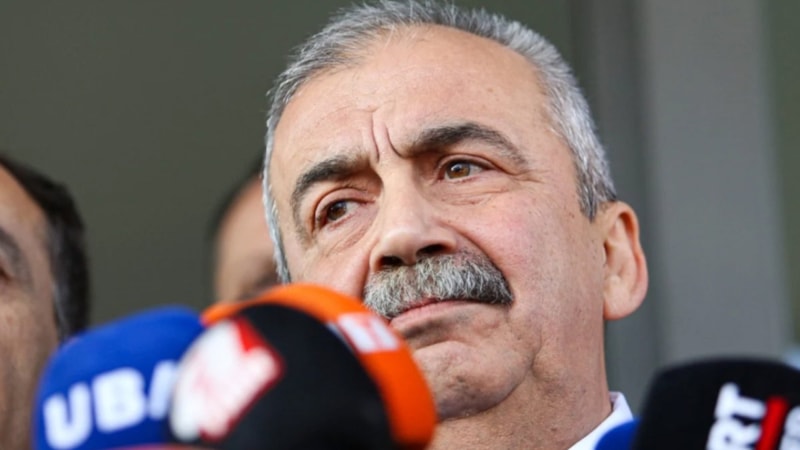 Sırrı Süreyya Önder'in sağlık durumuna ilişkin hastaneden yeni açıklama geldi