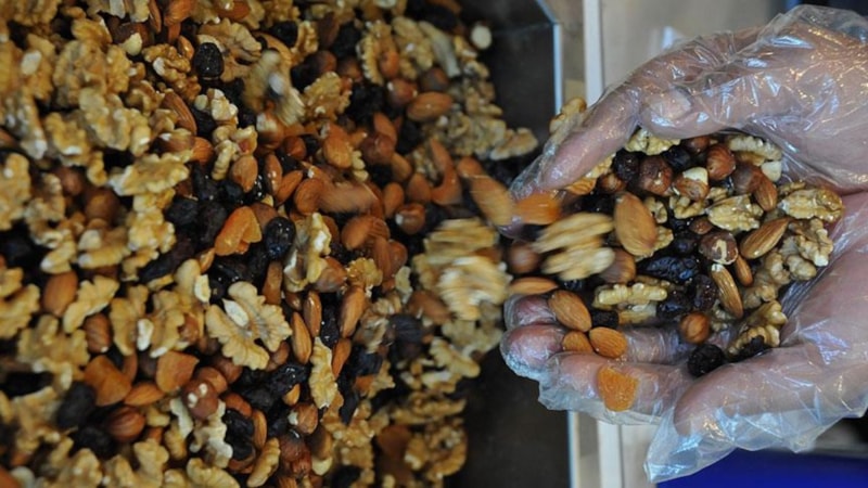 1 avuç yetiyor, iştahı şıp diye kesiyor! Süper zayıflatan kuruyemiş...