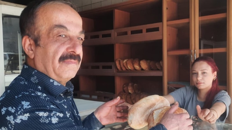 Afyonkarahisar’da ekmeği simitten ucuza satıyor