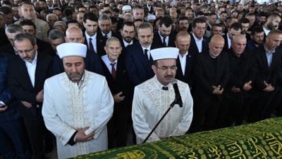 Eski bakan Mevlüt Çavuşoğlu'nun babası için cenaze töreni düzenlendi