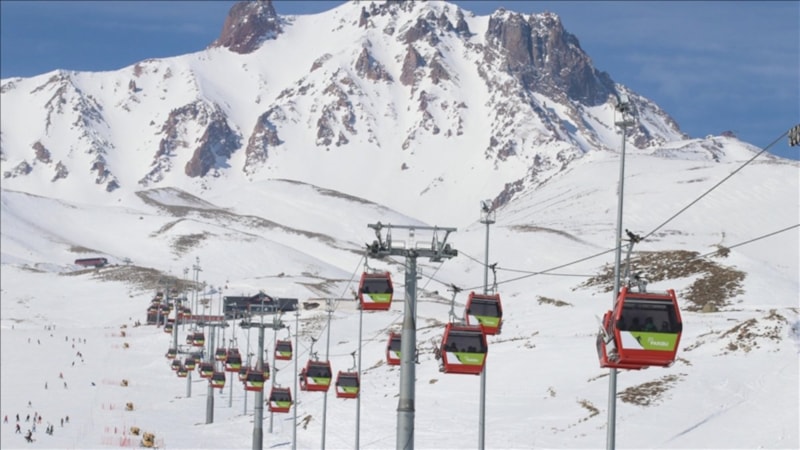 Erciyes Kayak Merkezi sezon boyunca 3 milyon ziyaretçi ağırladı
