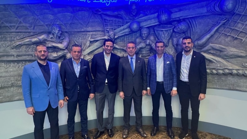 Boks Federasyonu Başkanı Suat Hekimoğlu’ndan Fenerbahçe Başkanı Ali Koç'a ziyaret