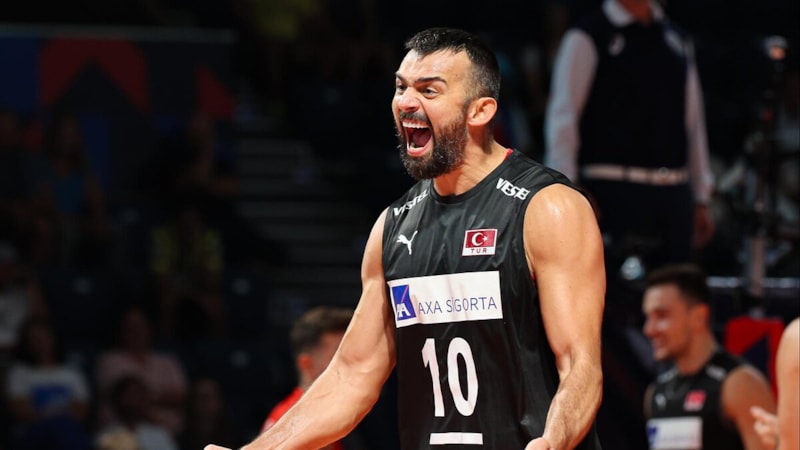 Arslan Ekşi, A Milli Takım'a veda etti