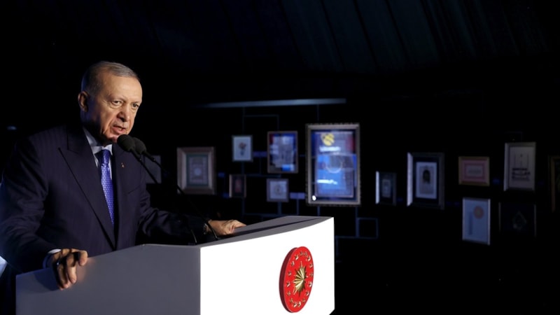 Cumhurbaşkanı Erdoğan, Süper Lig'e yükselen Kocaelispor'u tebrik etti