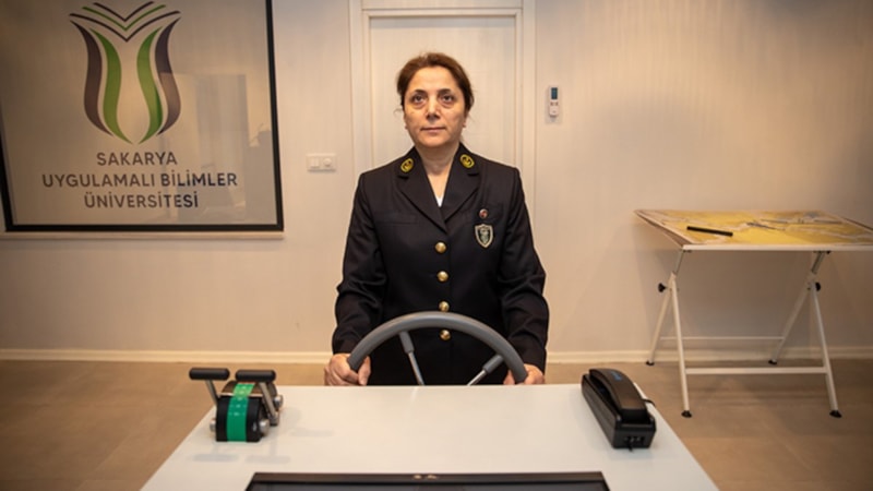 Emekli Arzu Koyun, kaptan oma hayaline koşuyor