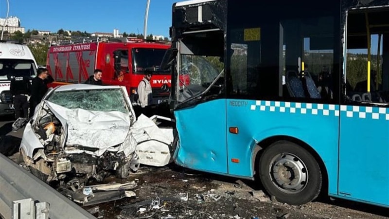 Diyarbakır'da ölümlü trafik kazasının görüntüler ortaya çıktı