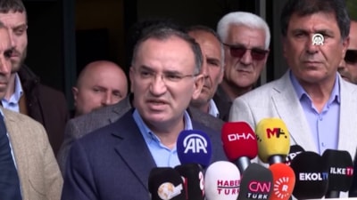 Bekir Bozdağ'dan Sırrı Süreyya Önder'e ziyaret