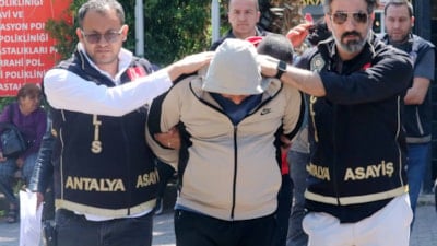 Antalya'da birlikte içki içerken tartıştığı arkadaşı tarafından dövülerek öldürüldü
